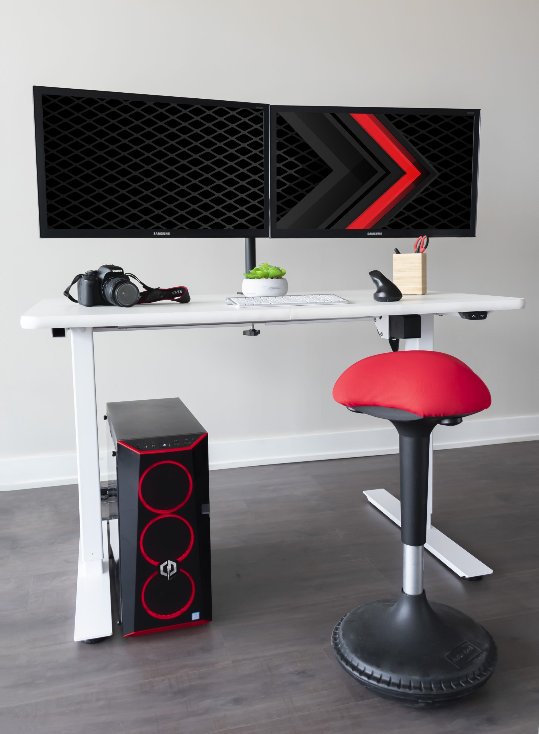Gaming Desk with Camera