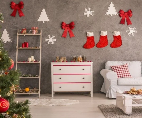 Ultimate Guide to Christmas Wall Decor: Stylish Ideas for Your Home this Holiday Season