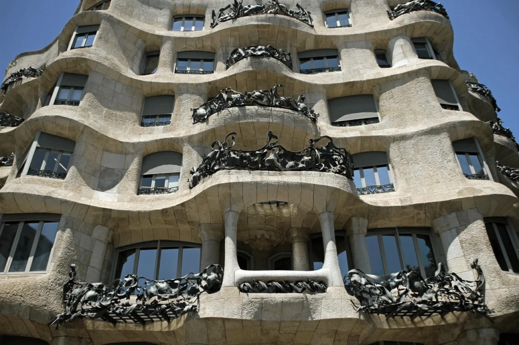 Recorre la Casa Batllo y La Pedrera El Modernismo Audaz del Passeig de Gracia Recorre la Casa Batlló y La Pedrera El Modernismo Audaz del Passeig de Gràcia